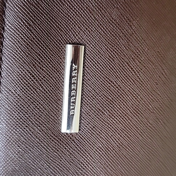 BURBERRY VINTAGE BARREL BAG - Picture 2 of 12